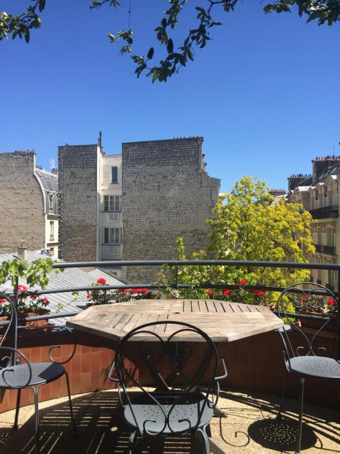 52 Clichy Bed & Breakfast - Chambre D'Hotes Paris Exteriör bild