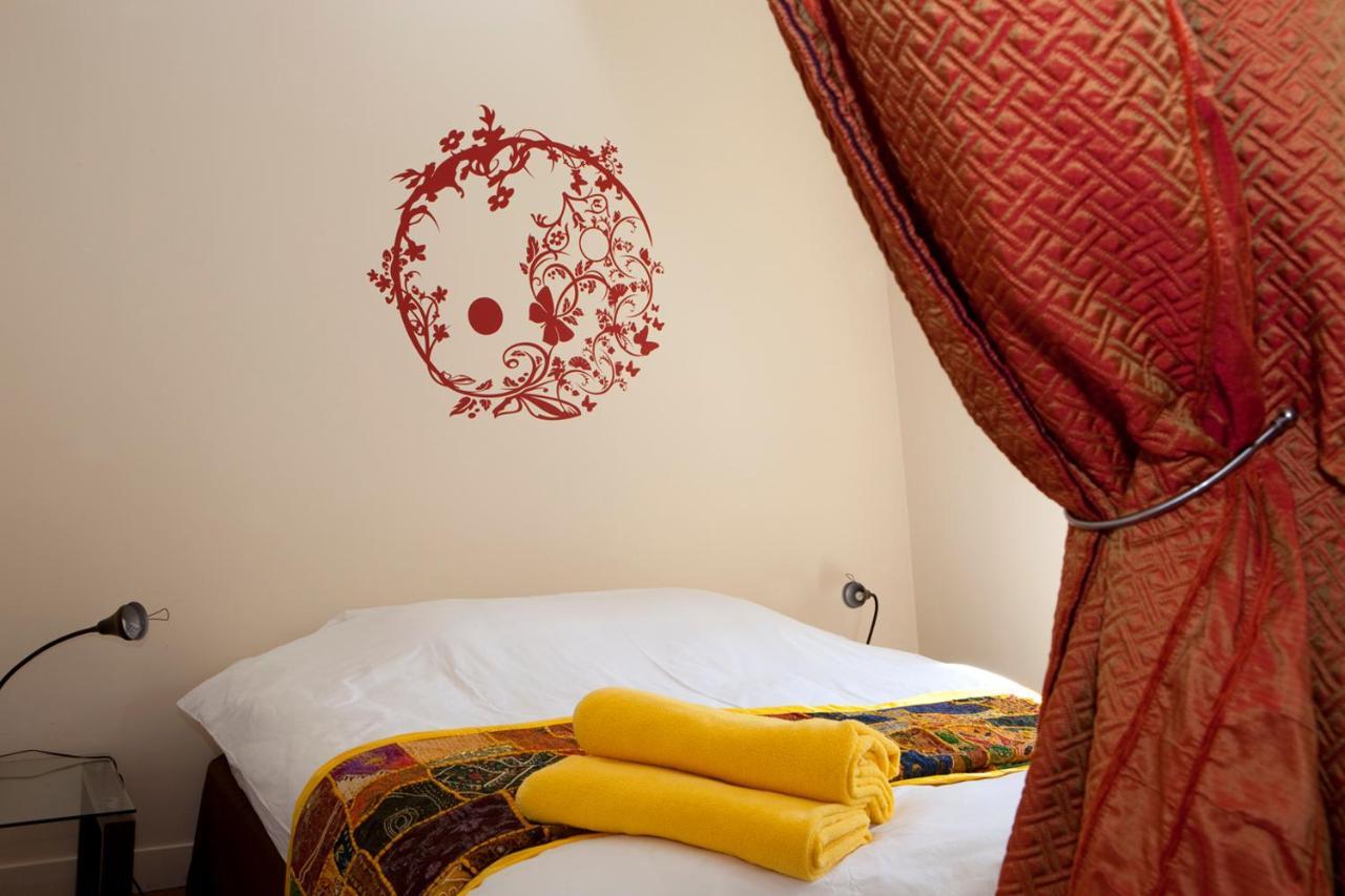 52 Clichy Bed & Breakfast - Chambre D'Hotes Paris Exteriör bild