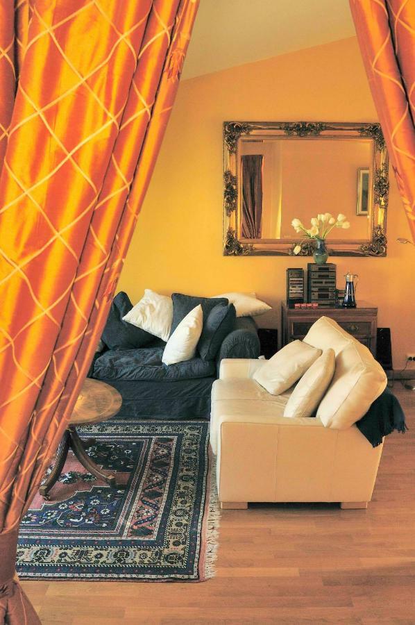 52 Clichy Bed & Breakfast - Chambre D'Hotes Paris Exteriör bild