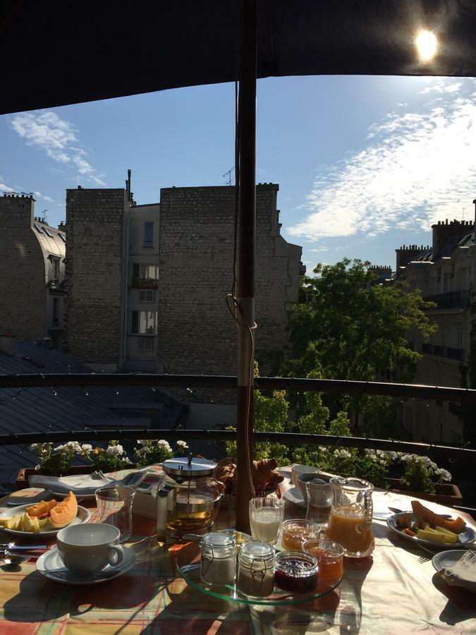 52 Clichy Bed & Breakfast - Chambre D'Hotes Paris Exteriör bild